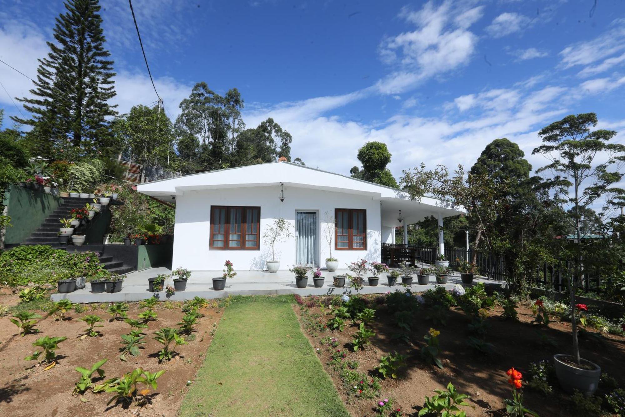 Leisure Mount Villa Haputale Bagian luar foto